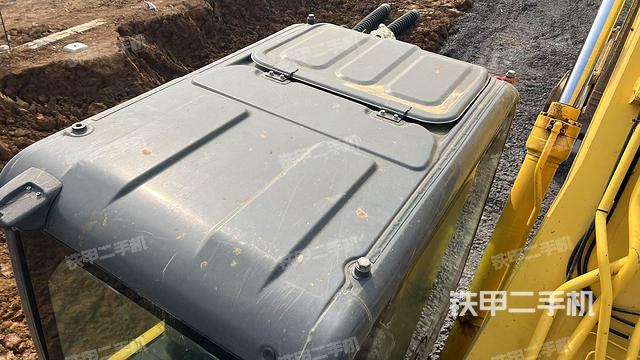 駕駛室頂部俯視(上車部件) 駕駛室頂部俯視(上車部件)