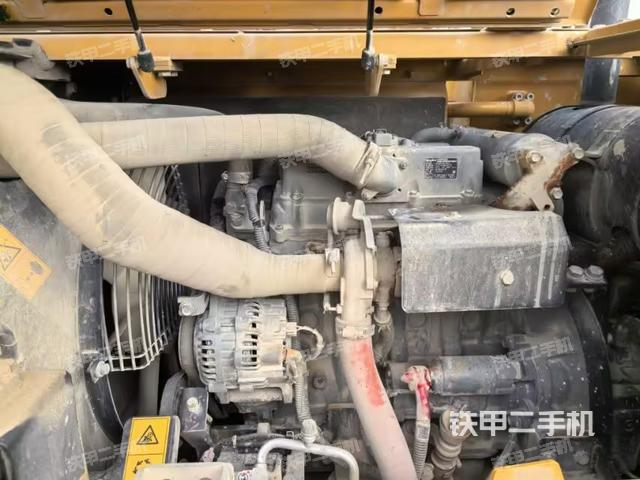 發(fā)動(dòng)機(jī)整體俯視(整機(jī)外觀) 發(fā)動(dòng)機(jī)整體俯視(整機(jī)外觀)