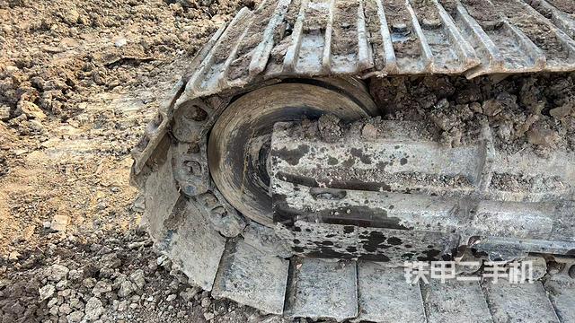 左導(dǎo)向輪（行走機(jī)構(gòu)）