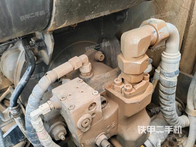 電瓶（大件艙室）