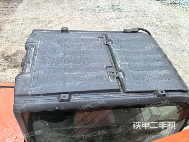 駕駛室頂部俯視（上車部件）