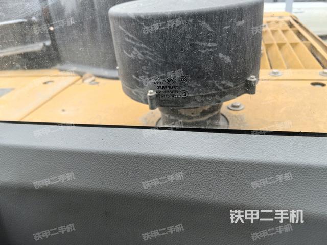 后窗玻璃角標(biāo)（駕駛室部分）