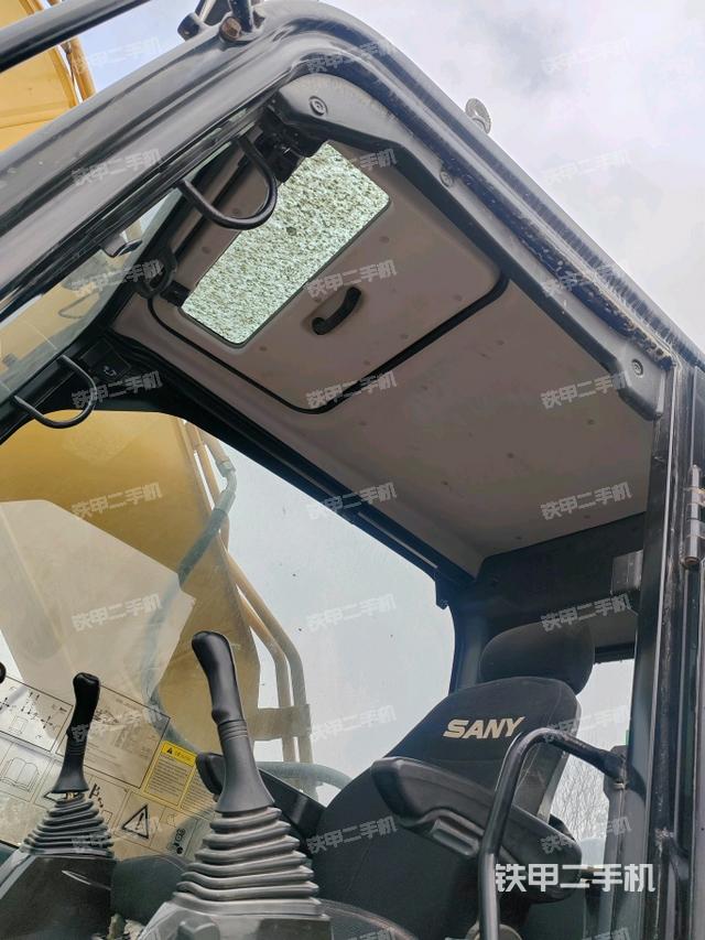 頂棚整體（駕駛室部分）