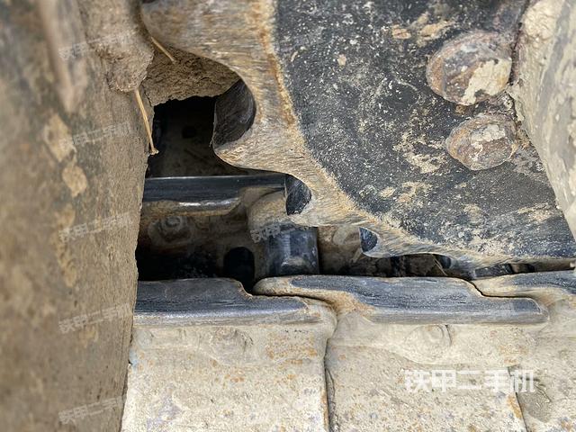 左側(cè)行走馬達(dá)蓋板（行走機(jī)構(gòu)）