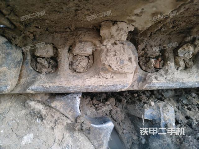 右側(cè)履帶整體（行走機(jī)構(gòu)）