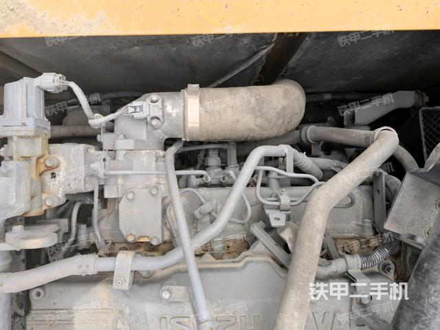 氣門室蓋螺絲特寫（上車部件）