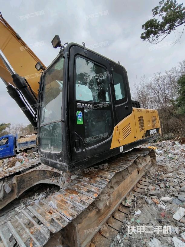 駕駛室左前45度（駕駛室部分）