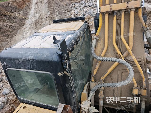 駕駛室頂部（整機(jī)外觀）