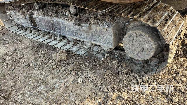 左側(cè)履帶整體?（行走機(jī)構(gòu)）