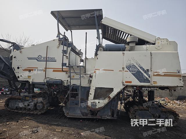 整机右侧（设备外观及核心部件）