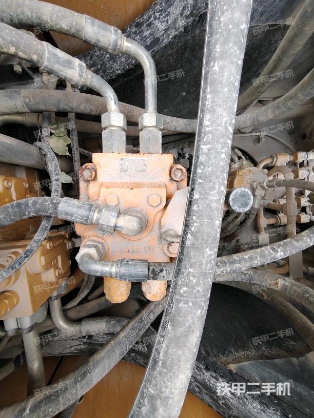 回轉(zhuǎn)馬達(dá)（上車部件）