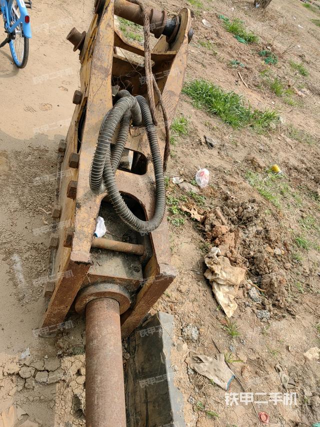 整機左側（設備外觀及核心部件）