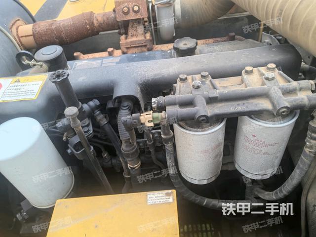 氣門室蓋螺絲特寫(上車部件) 氣門室蓋螺絲特寫(上車部件)