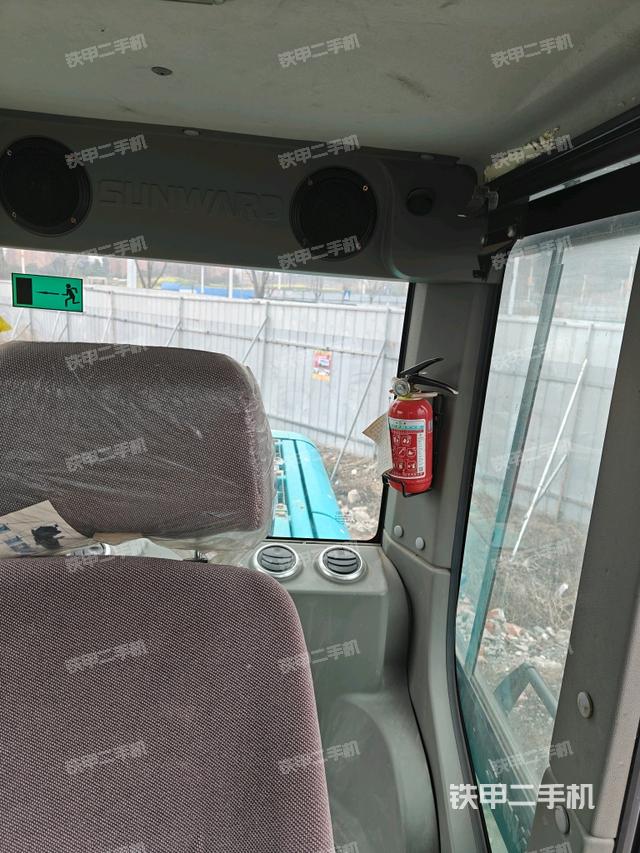 座椅后部（駕駛室部分）