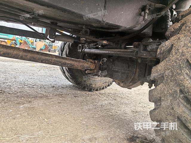 單側(cè)履帶整體（整機(jī)外觀）