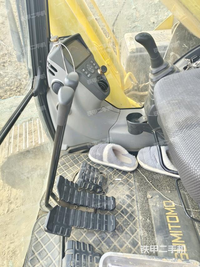 座椅后部(駕駛室部分) 座椅后部(駕駛室部分)