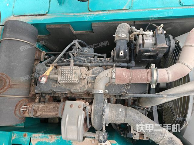 發(fā)動(dòng)機(jī)室（上車部件）