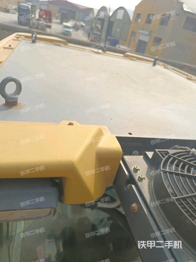 駕駛室外頂全景（壓路機(jī)駕駛室）