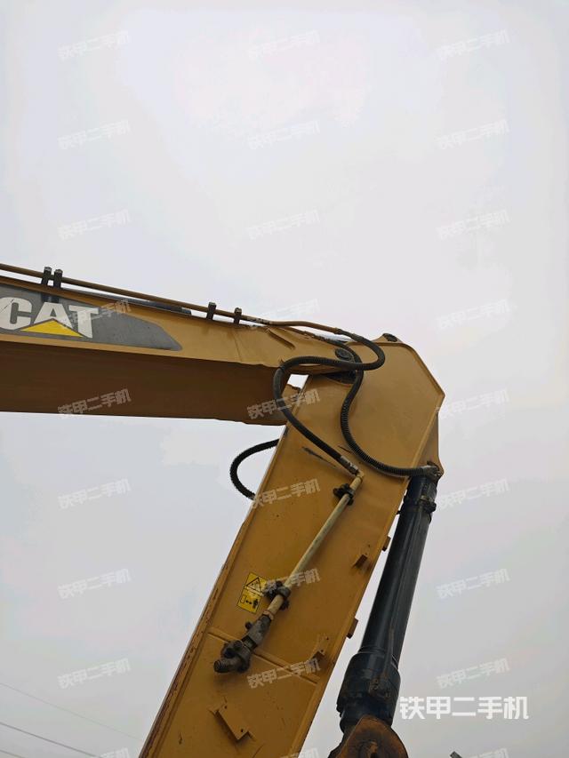 小臂整體左后（工作和回轉(zhuǎn)裝置）