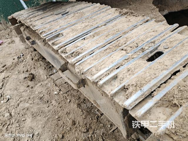 單側(cè)履帶整體（整機(jī)外觀）