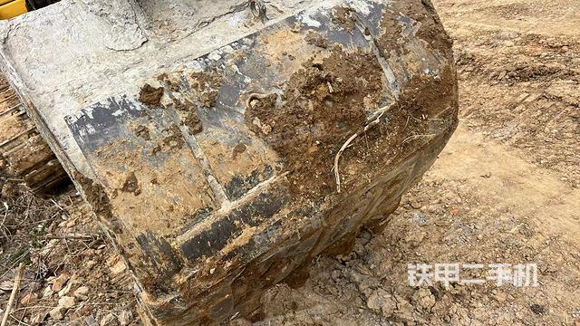 鏟斗右后整體（工作和回轉(zhuǎn)裝置）