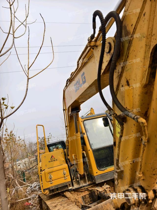 小臂整體右前（工作和回轉(zhuǎn)裝置）