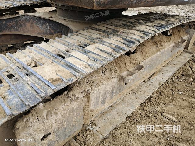 單側(cè)履帶整體（整機(jī)外觀）