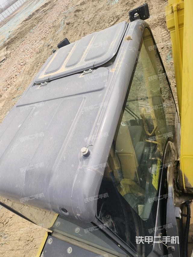 駕駛室頂部俯視(上車部件) 駕駛室頂部俯視(上車部件)