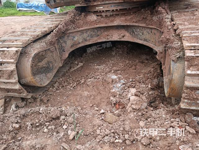 轉(zhuǎn)盤和下車架正前（工作和回轉(zhuǎn)裝置）