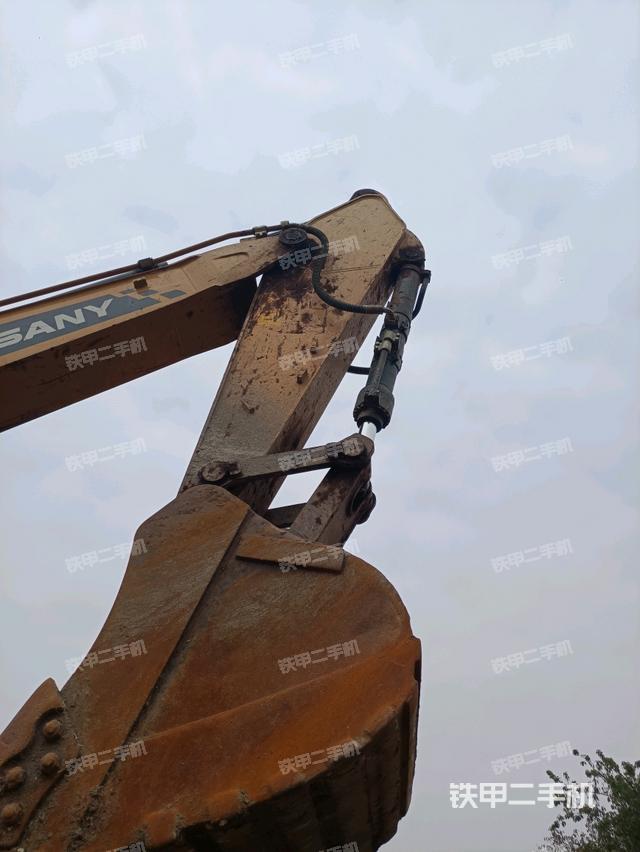 小臂整體右前（工作和回轉(zhuǎn)裝置）