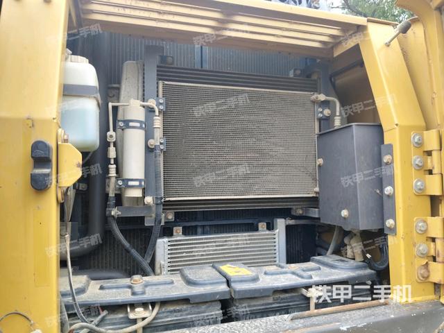 散熱器正面（大件艙室）