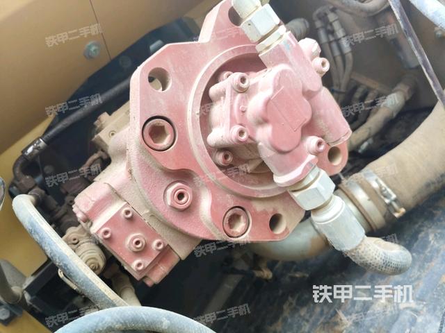 液壓泵斜45?左（大件艙室）