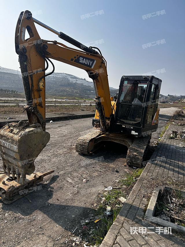 整機右后45°（整機外觀）