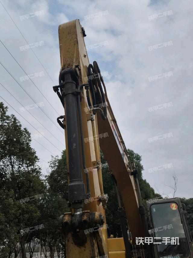 小臂整體右前（工作和回轉(zhuǎn)裝置）