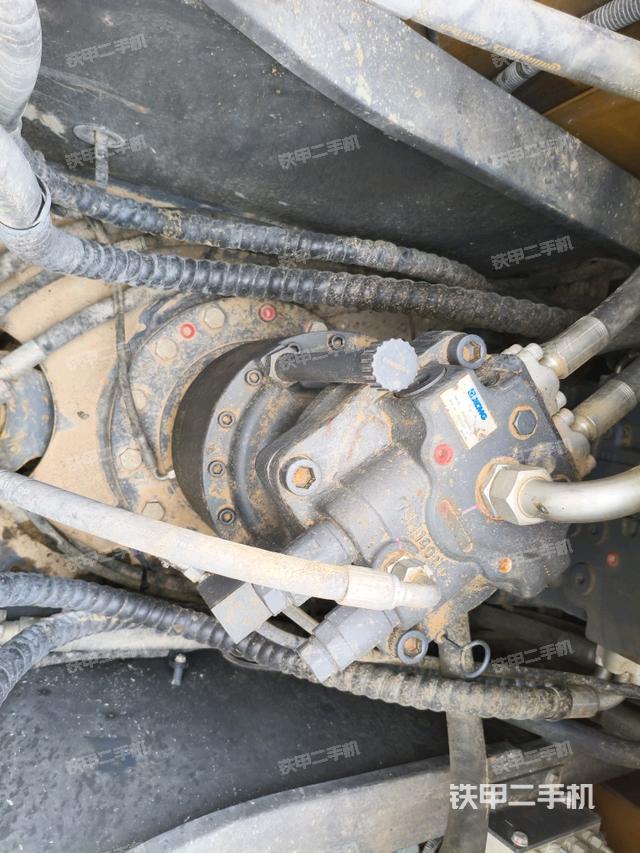 回轉(zhuǎn)馬達（上車部件）