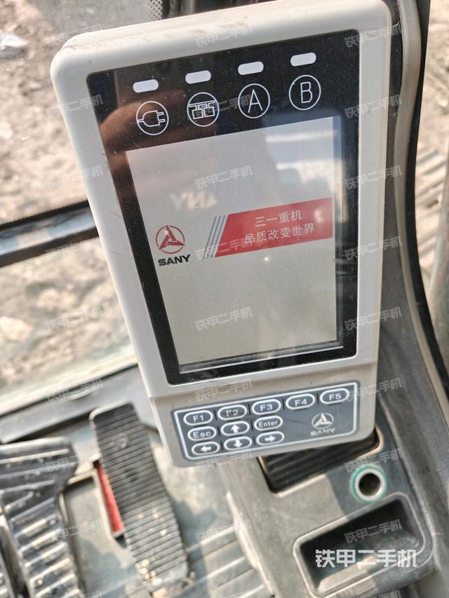 顯示屏?(駕駛室部分) 顯示屏?(駕駛室部分)