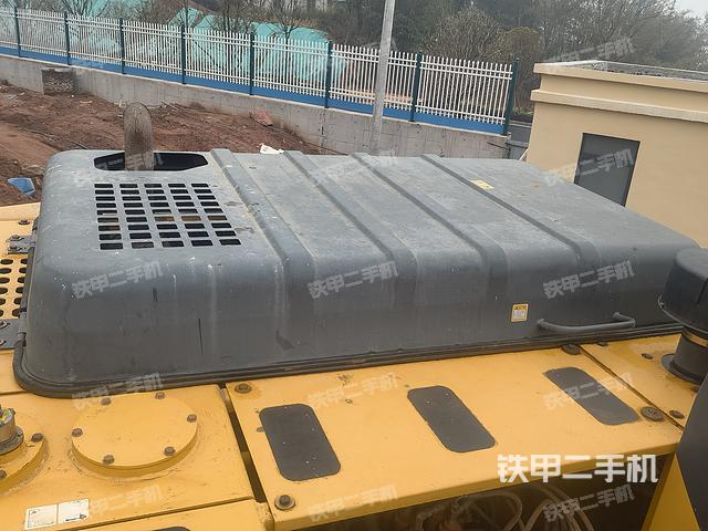 駕駛室頂部（整機(jī)外觀）