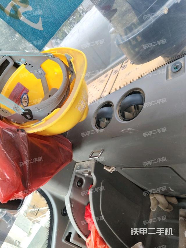 后窗玻璃角標(biāo)（駕駛室部分）