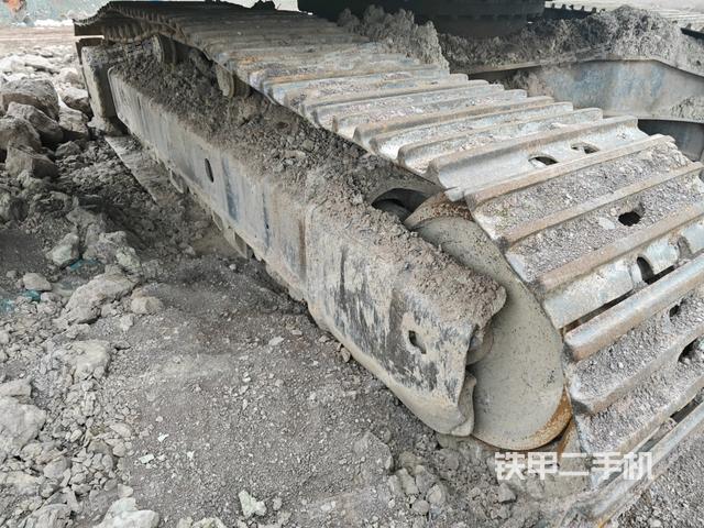 右側(cè)履帶整體（行走機構(gòu)）