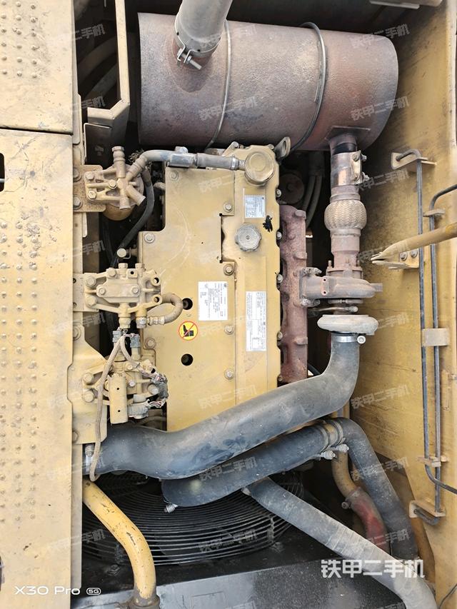 發(fā)動機(jī)整體俯視(整機(jī)外觀) 發(fā)動機(jī)整體俯視(整機(jī)外觀)