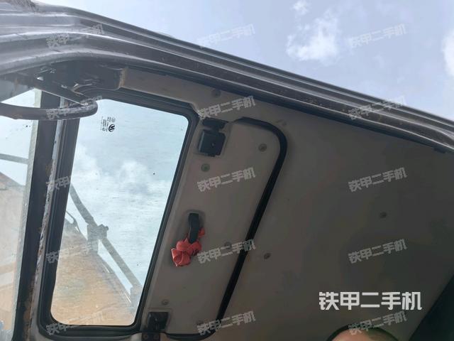 駕駛室頂部俯視(上車部件) 駕駛室頂部俯視(上車部件)