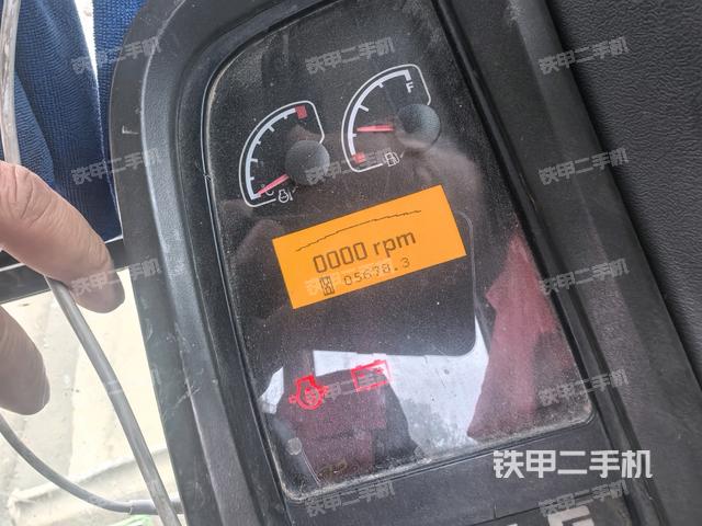 小時(shí)表(駕駛室部分) 小時(shí)表(駕駛室部分)
