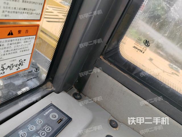 后窗玻璃角標(biāo)（駕駛室部分）