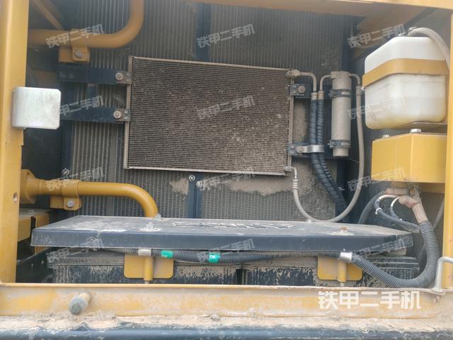 散熱器正面（大件艙室）