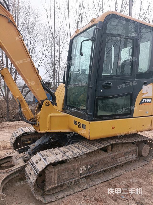 大臂根部?斜（工作和回轉裝置）