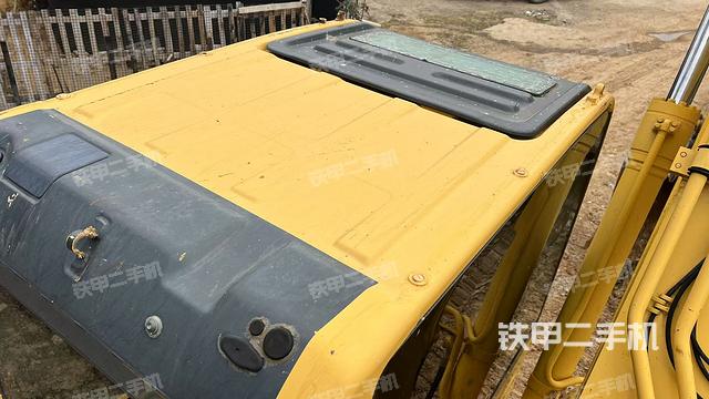 駕駛室頂部俯視（上車(chē)部件）