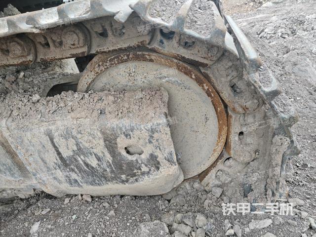 右導向輪（行走機構(gòu)）