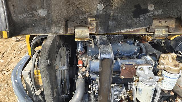 发动机整体俯视（整机外观）