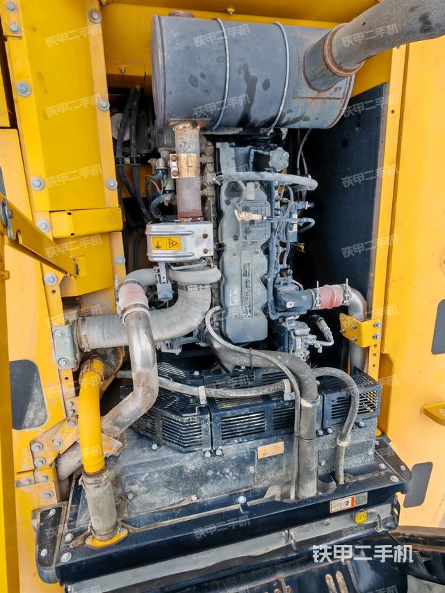 發(fā)動(dòng)機(jī)整體俯視（整機(jī)外觀）