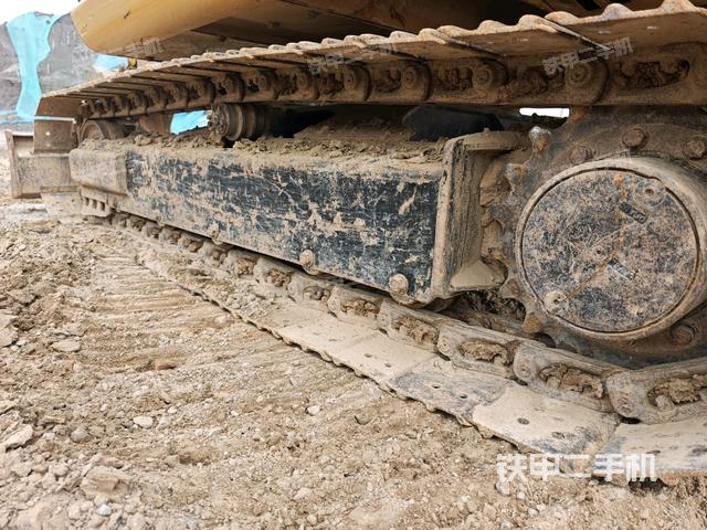 右側(cè)履帶整體?（行走機(jī)構(gòu)）